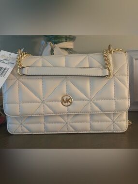 Michael Kors Quilted Shoulder Bag in Cream with Gold Hardware